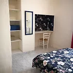 Guest house La Roseraie 3*